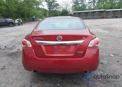 2013 Nissan Altima 2.5 S z USA, uszkodzony, nr VIN 1N4AL3AP2DN553952